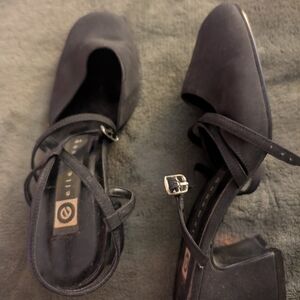 Black Heeled Mary Jane Shoes